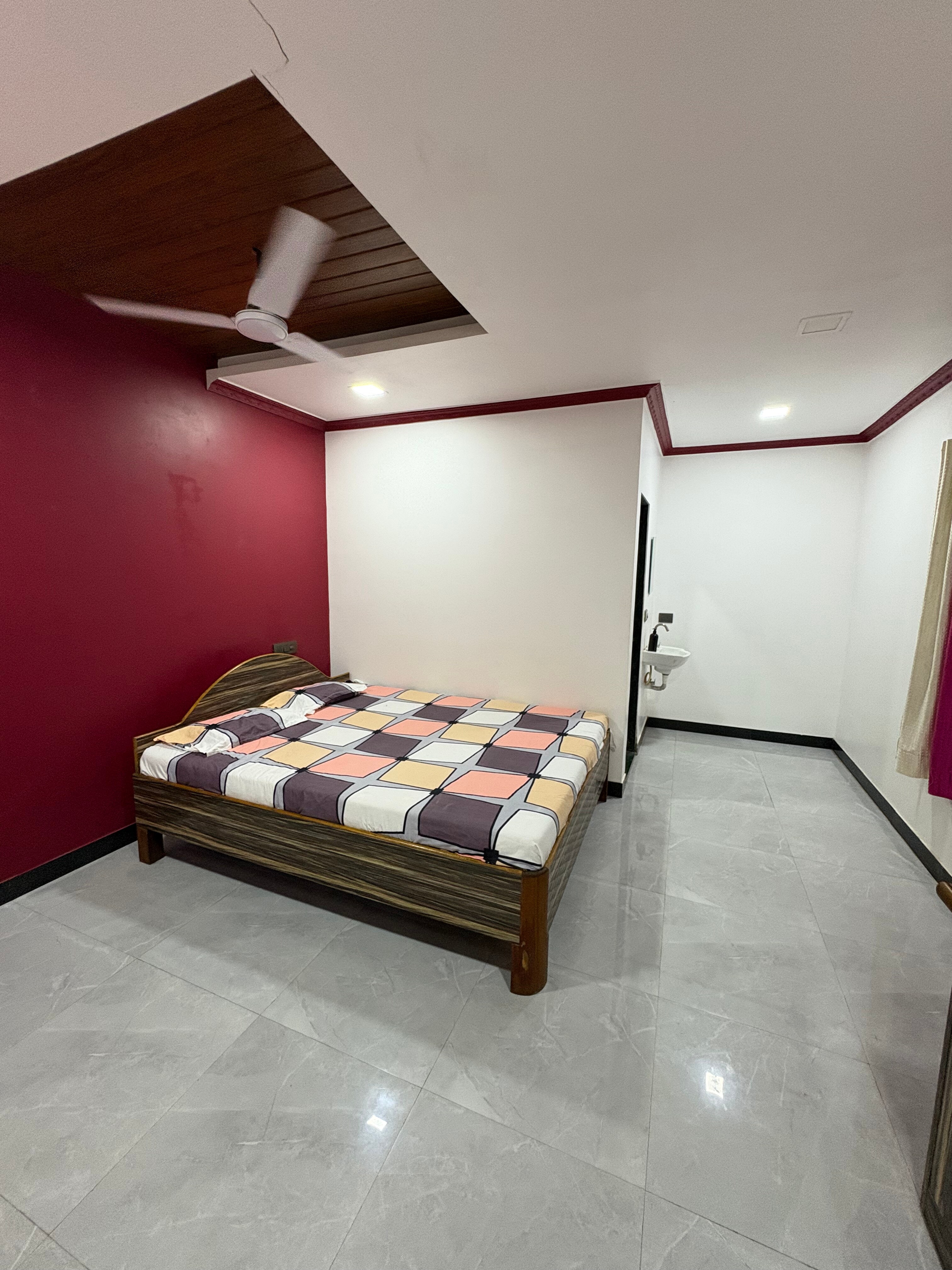 Shinde Guest House - Tap to explore photos