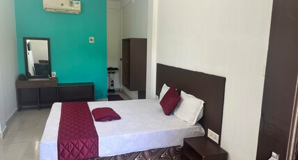 SMJ GRAND HOTEL - MELMARUVATHUR Room Type - DELUXE AC ROOM