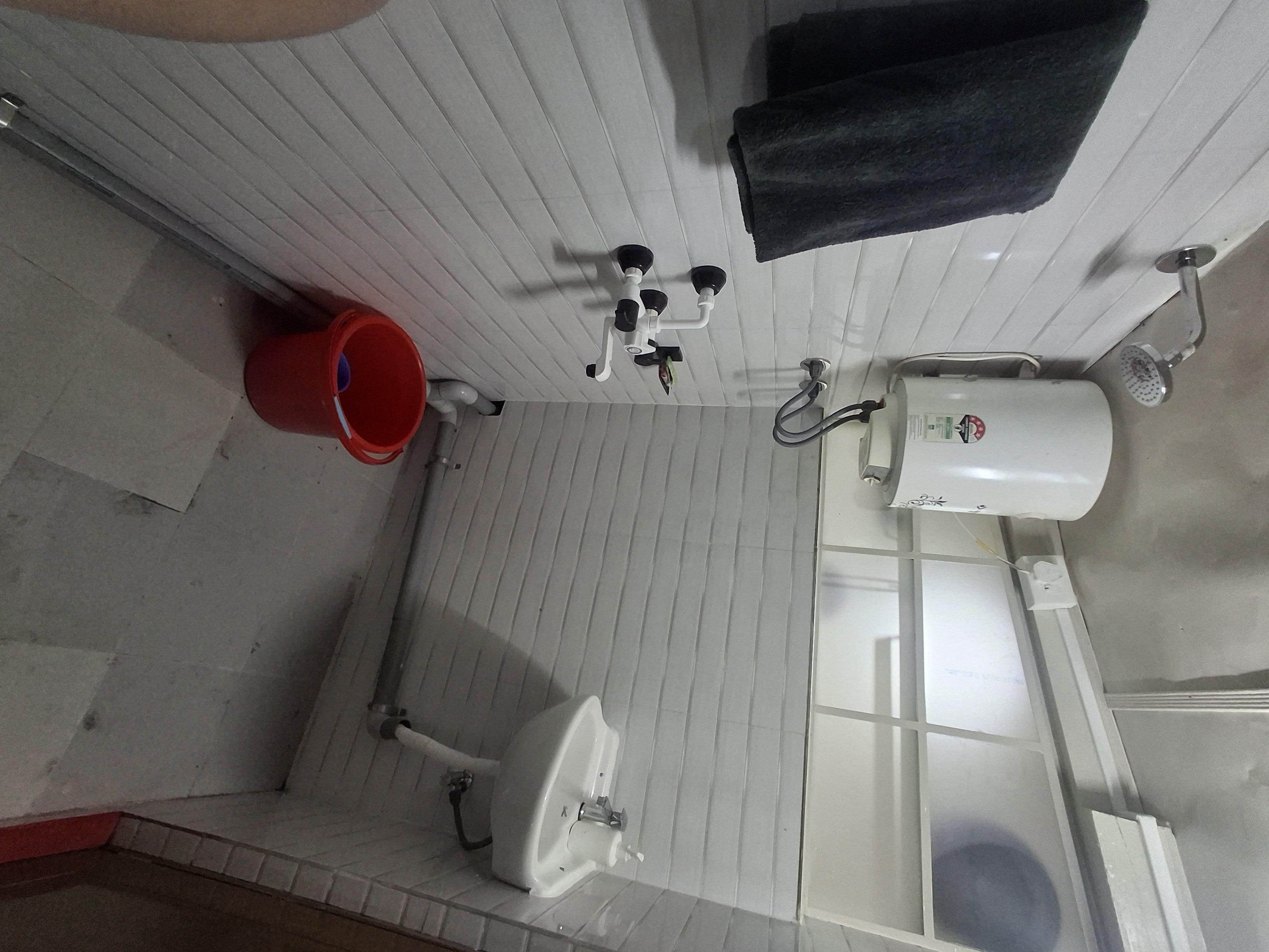GD's Homestay - Tap to explore photos