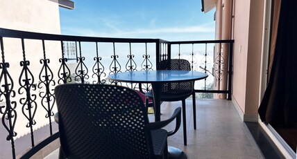 Vatta Merriment Room Type - Deluxe Room with Balcony ( Side view)