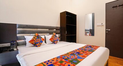 FabHotel Freedom International Room Type - Deluxe Room