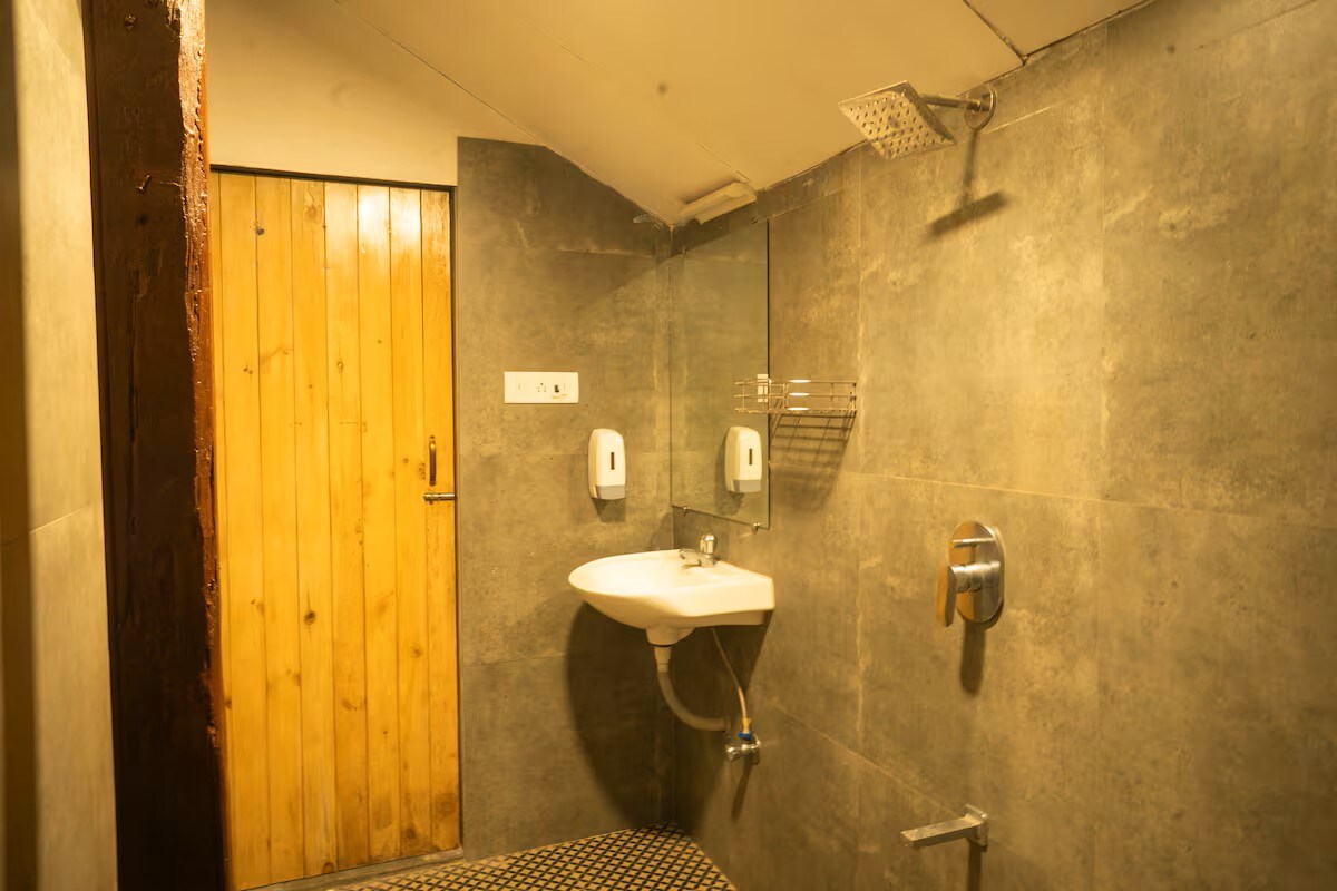 Olive Nest 1Bhk, at Hill Road - Tap to explore photos