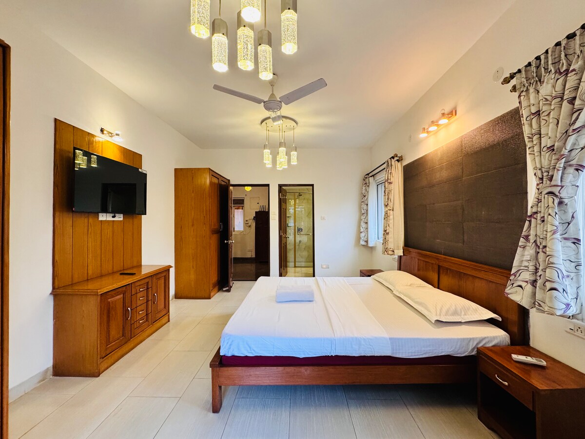 Ashirwad by Casa Flip 3bhk Villa in Vagator - Tap to explore photos