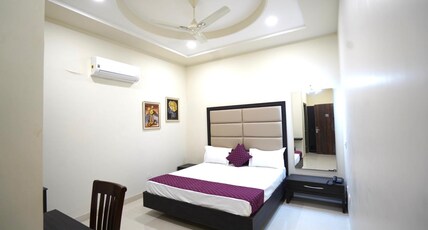 Hotel Oval Hut Room Type - SUPER DELUXE ROOM