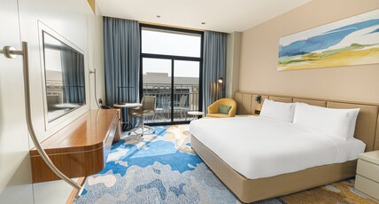 Holiday Inn Riyadh the Business District, an IHG Hotel Room Type - 1 King Standard   Balcony