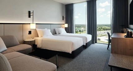 Hyatt Place Melbourne, Caribbean Park Room Type - Twin Room High Floor