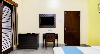 Elite Stay saltlake Room Type - Deluxe Double Bedded AC Room