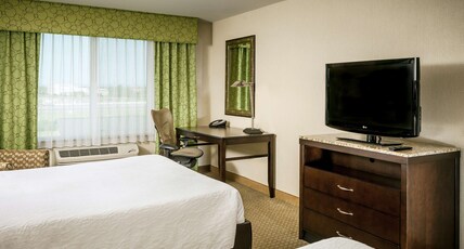 Hilton Garden Inn Seattle Bothell Room Type - 2 QUEEN BEDS