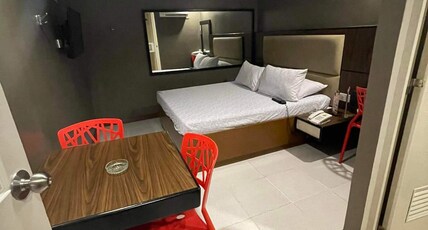 Hotel Sogo Edsa Cubao Room Type - Executive Room