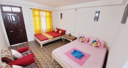 Rishop Karma Homestay Room Type - SR 1