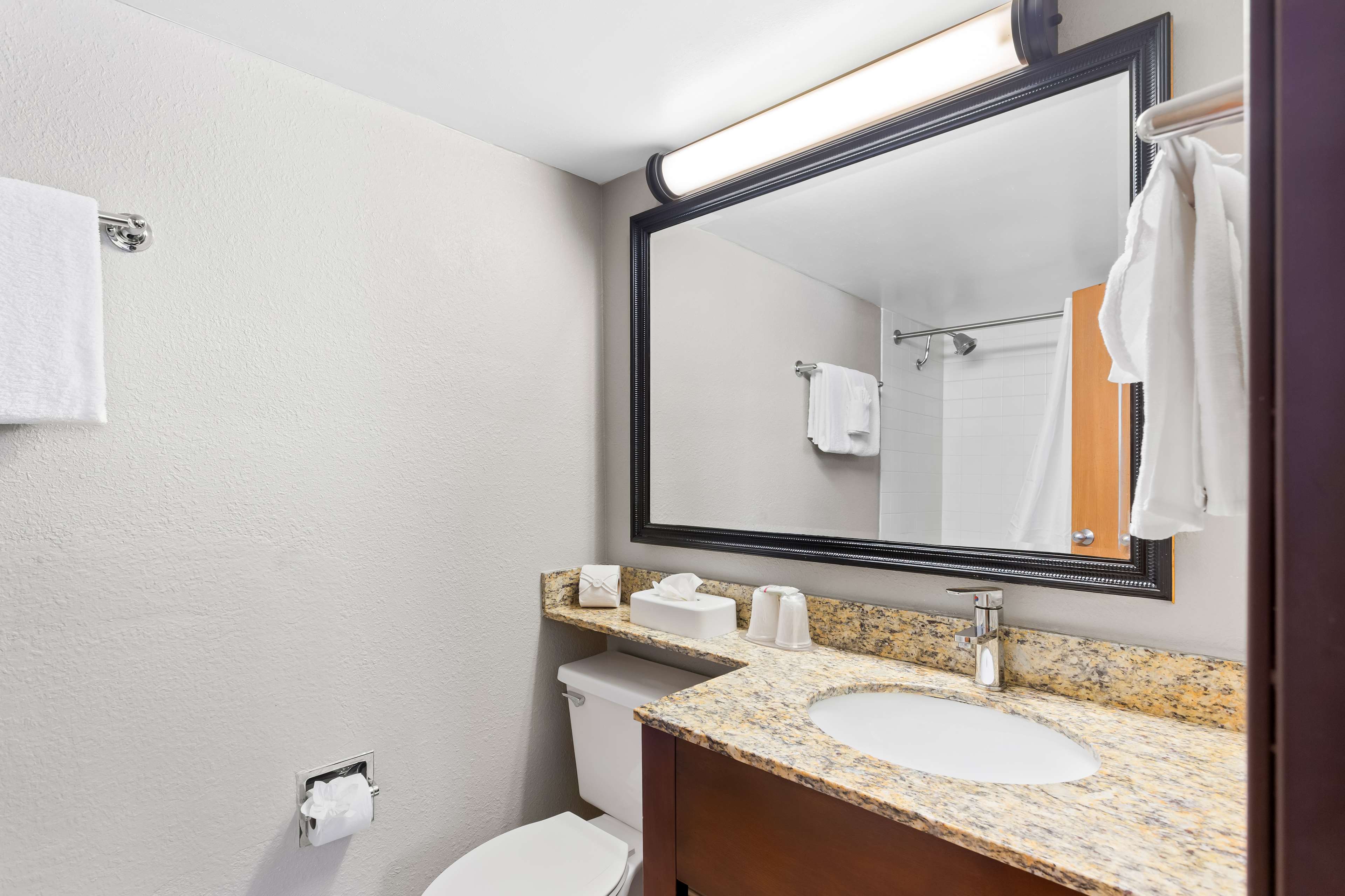 Best Western Naperville Inn - Tap to explore photos