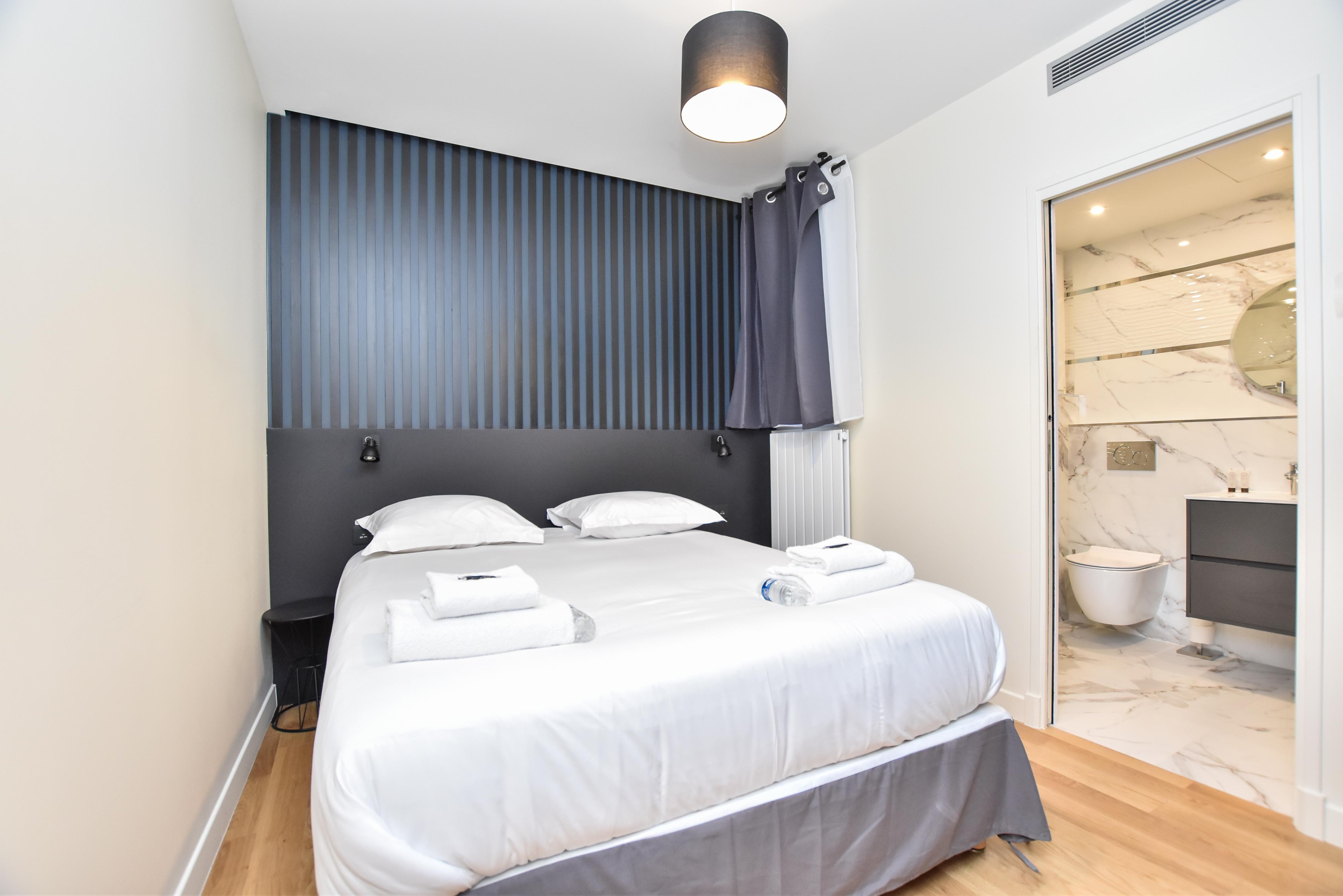 Authentic apartment - 2BR/6P - near Opera Garnier - Tap to explore photos