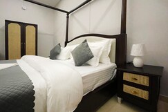 OWLS OASIS LUXURY WELLNESS RE-TREAT