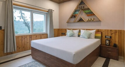 River and Roots Resort Room Type - Deluxe Room with Hill View