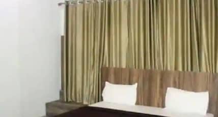 Shri Maharaj Executive Room Type - Deluxe Non AC Room Shri Maharaj Executive Room Type - Deluxe Non AC Room