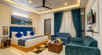 Cozy Nest Rohini | Couple & Business Traveller Room Type - Family Room in Rohini Delhi I Spacious Comfortable Stay at Hotel Cozy Nest Cozy Nest Rohini | Couple & Business Traveller Room Type - Family Room in Rohini Delhi I Spacious Comfortable Stay at Hotel Cozy Nest