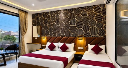 Hotel Aroma Room Type - Super Deluxe Room