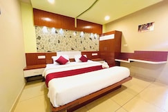 Alaska Villa | Private Pool with Mountain View