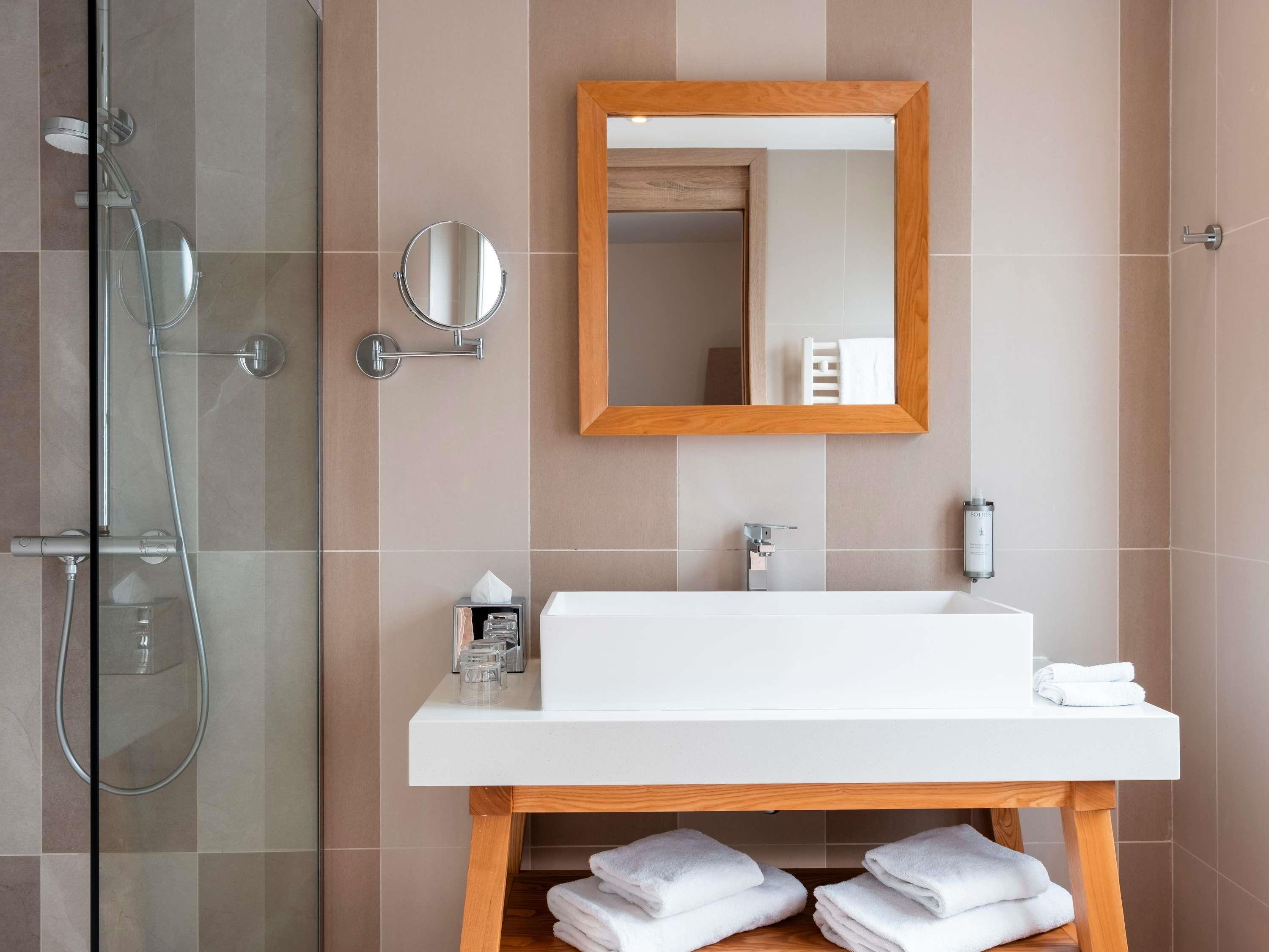 Hotel Castel Maintenon - Handwritten Collection - Tap to explore photos