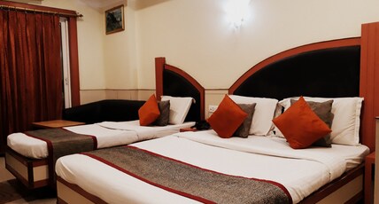Hotel Vishal Plaza Room Type - PREMIUM (3 SHARING ) AC Hotel Vishal Plaza Room Type - PREMIUM (3 SHARING ) AC