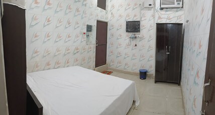 Shri Beni Madhav Hotel Room Type - Deluxe room