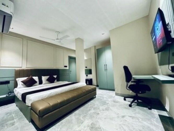 Hotel Balaji Inn Gurgaon - Tap to explore photos