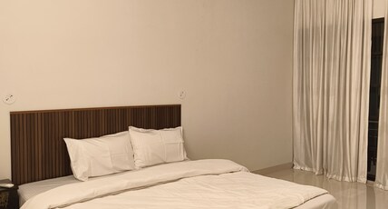 Myday Inn Room Type - Deluxe Room with Balcony