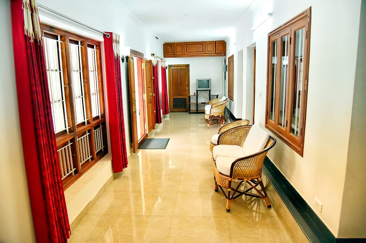 Salisbury Manor Heritage Pool Rooms - Tap to explore photos