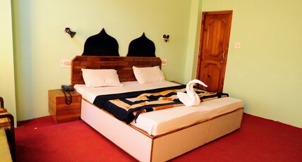 Hotel Neelkanth Room Type - Deluxe Room