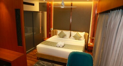 Paramount Residency Room Type - Executive Premium King