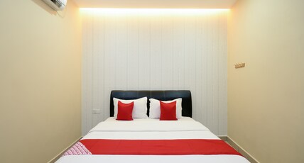 Hotel O Ys Inn Room Type - Standard King