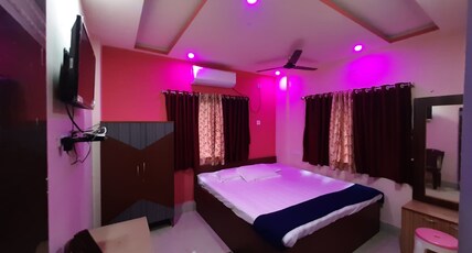 Hotel G.R.Inn Room Type - Budget Deluxe AC Room