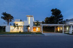 Golfer's Arena by StayJade|PS5|Pool Table|Garden