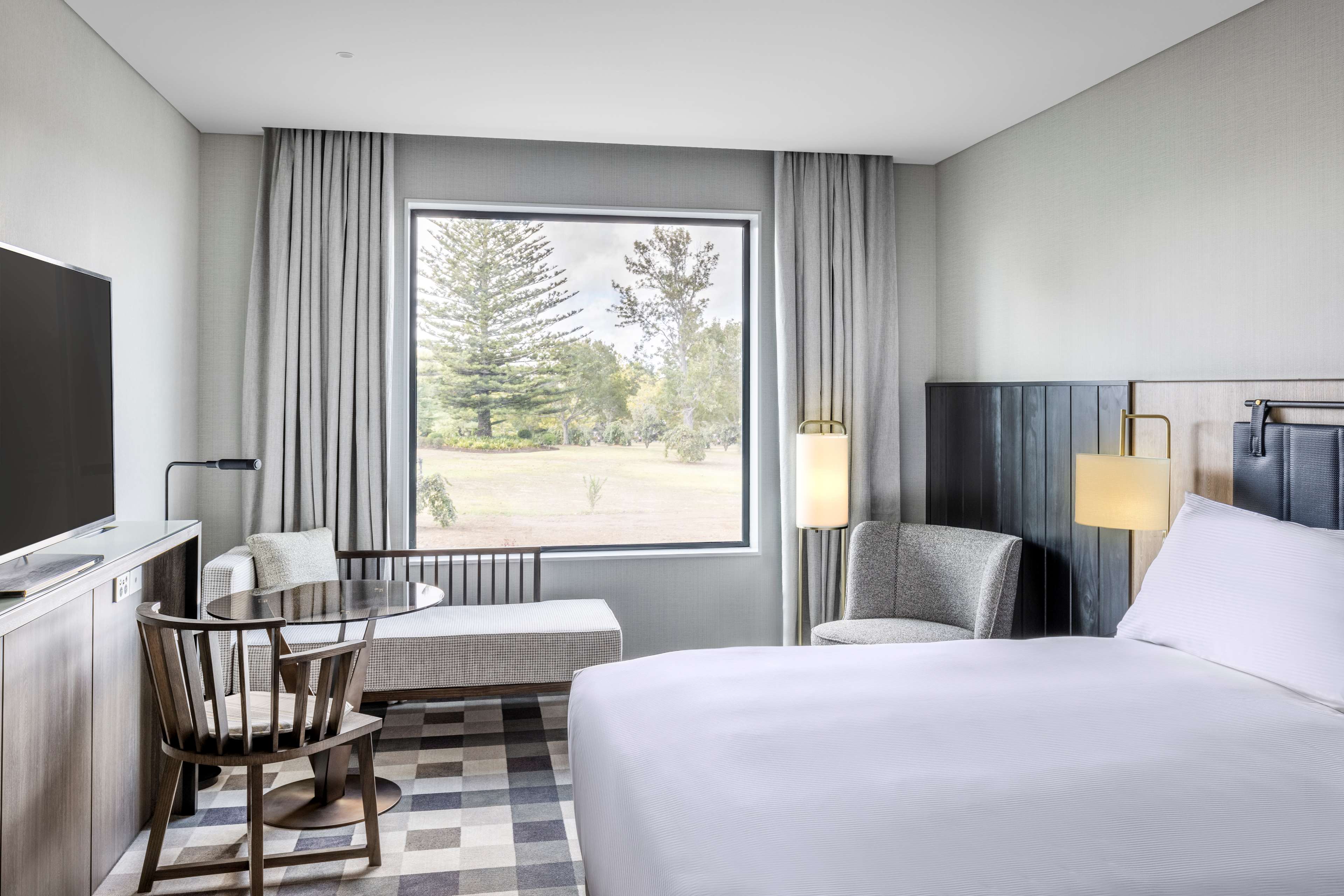 DoubleTree by Hilton Karaka - Tap to explore photos