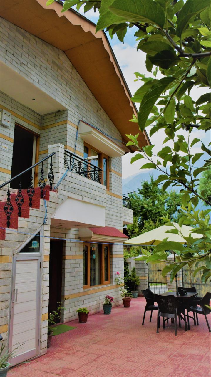 White Peak 2bhk - La Kailasha by Da Alohas - Tap to explore photos