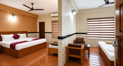 Hotel Shadow Moon Room Type - AC Deluxe Family Room
