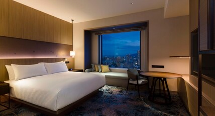 Hilton Hiroshima Room Type - KING DELUXE CORNER ROOM