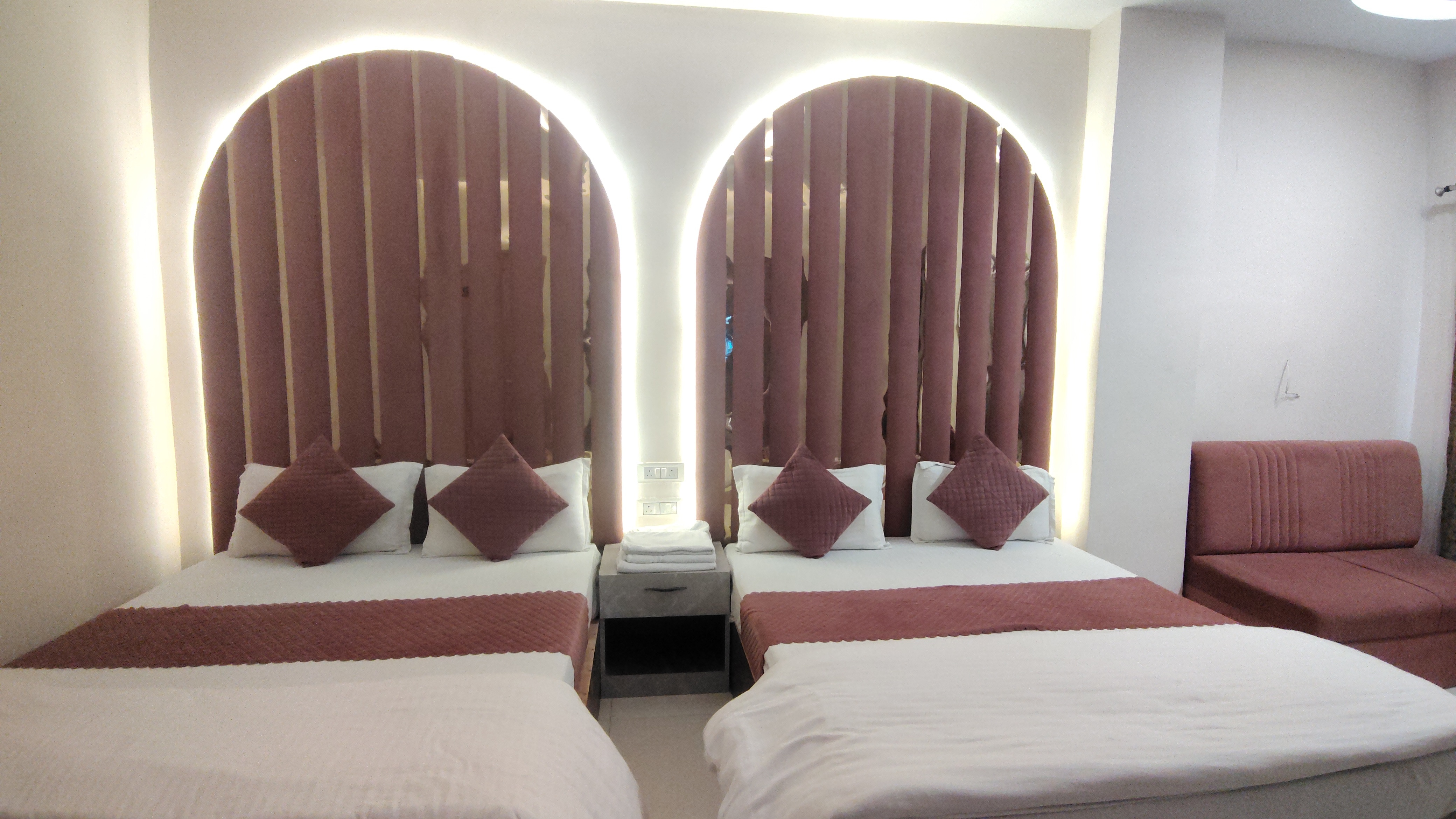 Hotel Kesar - Tap to explore photos