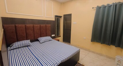 Shree Sai Shraddha Guest House Room Type - Deluxe Room