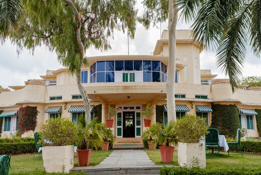 Shikarbadi Hotel ( By the Lake )- Heritage by HRH Group of Hotels