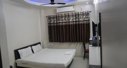 Hotel Rupasi Bangla Room Type - A.C. Deluxe Double Bed