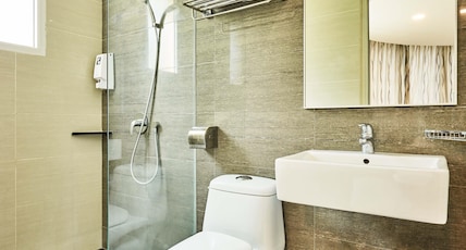ibis budget Singapore Clove Room Type - Superior Room with 2 Single Beds ibis budget Singapore Clove Room Type - Superior Room with 2 Single Beds