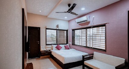 BAJAJ'S KARWAN INN Room Type - EXECUTIVE