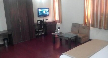 Hotel Bombay Jewel Palace Room Type - Deluxe Room - AC