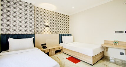 Townhouse OAK Seventy Seven Room Type - Deluxe (3X)