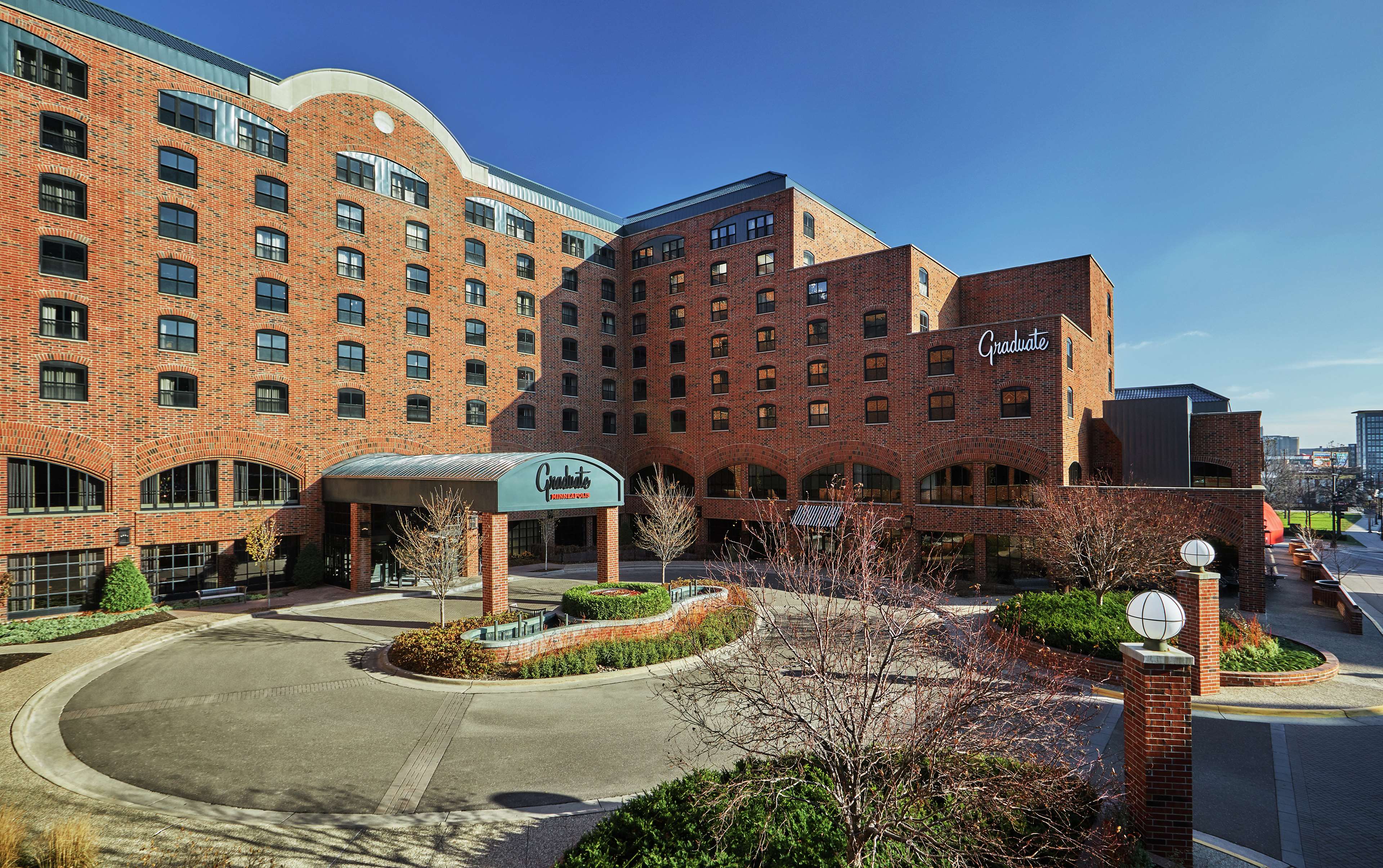 Graduate by Hilton Minneapolis - Tap to explore photos