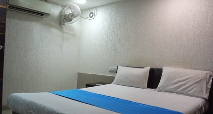 Hotel 4 Food Room Type - Standard Room