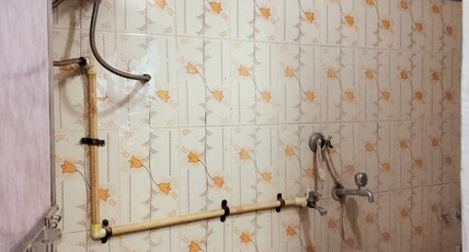 Shri Ram home stay Room Type - 102