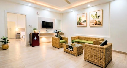 Citrine Hotel - 10 minutes from Railway Station Room Type - Executive Suite Citrine Hotel - 10 minutes from Railway Station Room Type - Executive Suite
