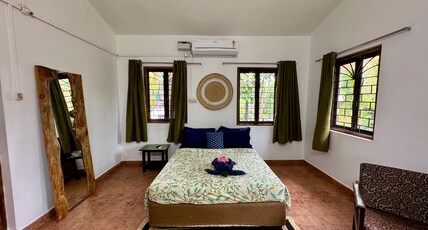 Piccolo Dreams | Rooms & Restaurant Room Type - Deluxe AC Room